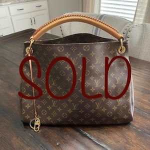 SOLD Louis Vuitton Artsy MM and Felt Organizer